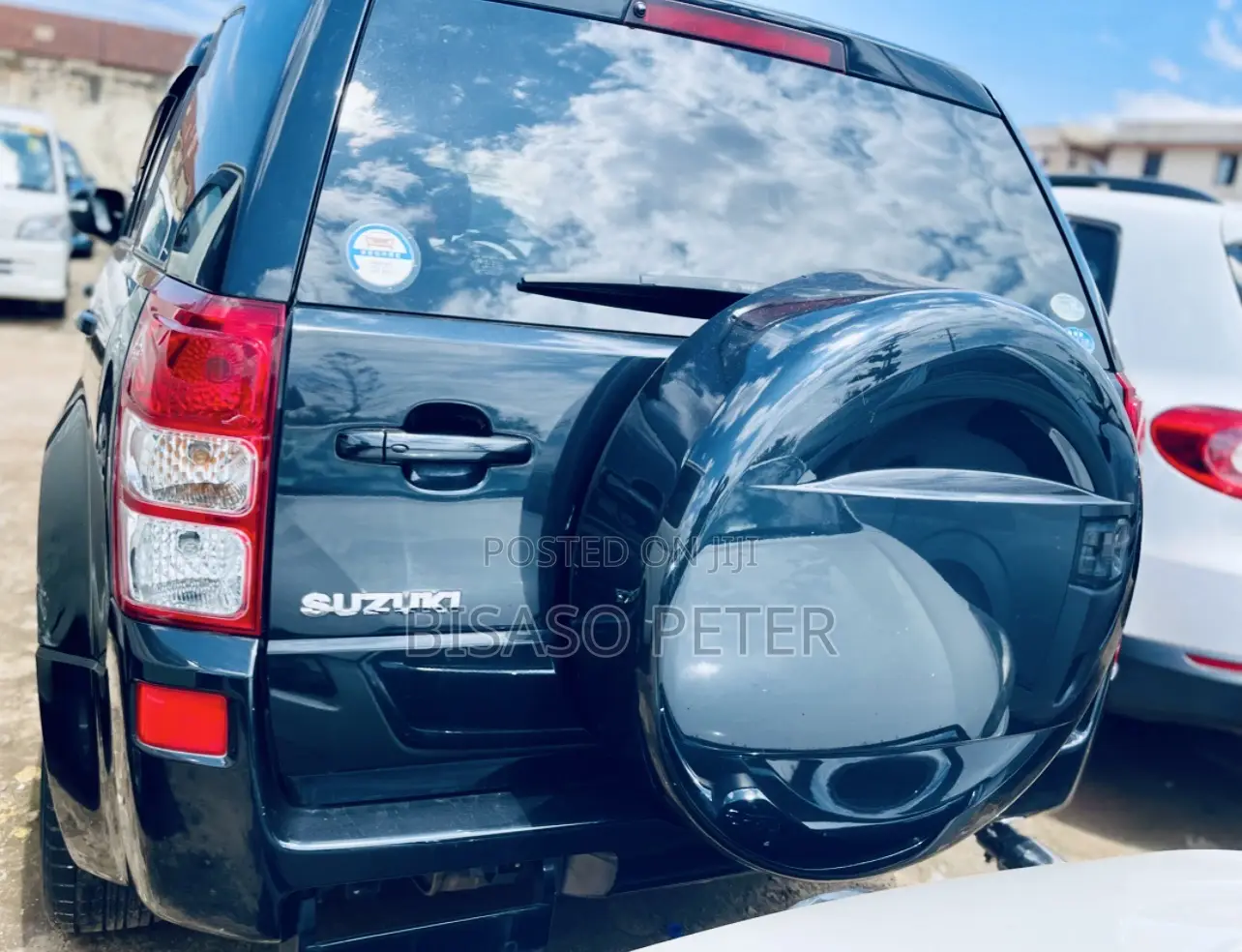 Suzuki Escudo 2011 Black