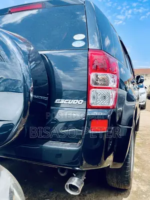 Suzuki Escudo 2011 Black