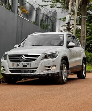 Volkswagen Tiguan 2010 White