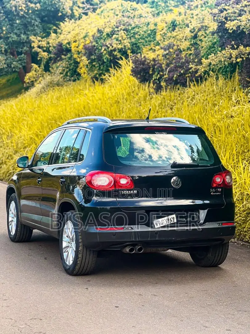 Volkswagen Tiguan S 4Motion 2010 Black