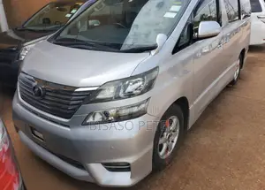 Toyota Vellfire 2011 Silver