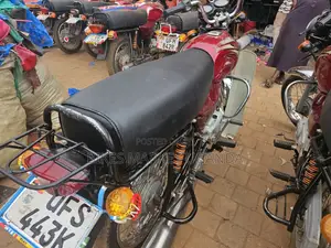 Bajaj Boxer 2022 Red