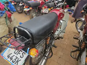 Bajaj Boxer 2022 Red