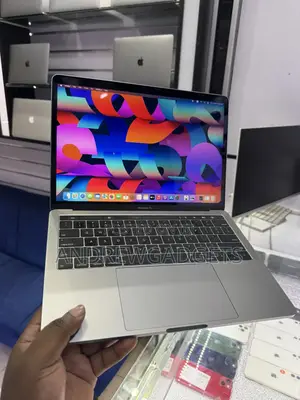 Laptop Apple MacBook Pro 2018 8GB Intel Core I5 SSD 256GB