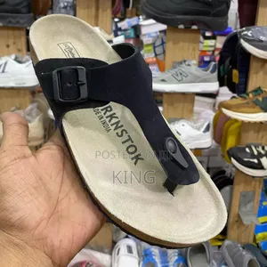 Right Gizeh Birkenstock Sandals. New Original