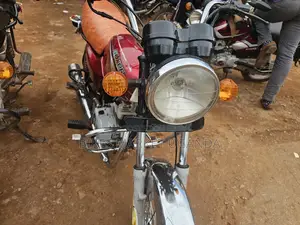 Bajaj Boxer 2017 Red