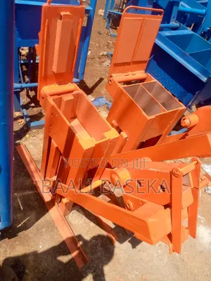 Interlocking Bricks Machine (Single Brick)