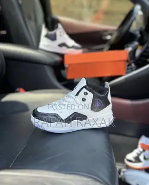 Black/White Classic Kid’S Jordan 23 Sneaker