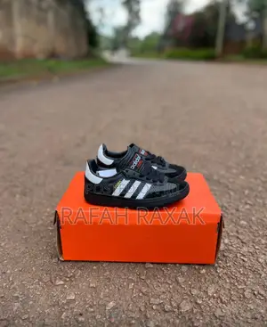 Original Kid’S Black/White Adidas Samba Sneaker