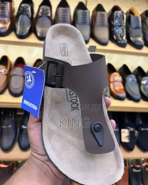 Factual Gizeh Birkenstock Sandals. Natural Leather