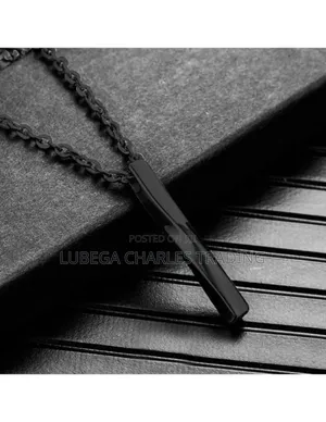 Classic Black Twisted Bar Pendant