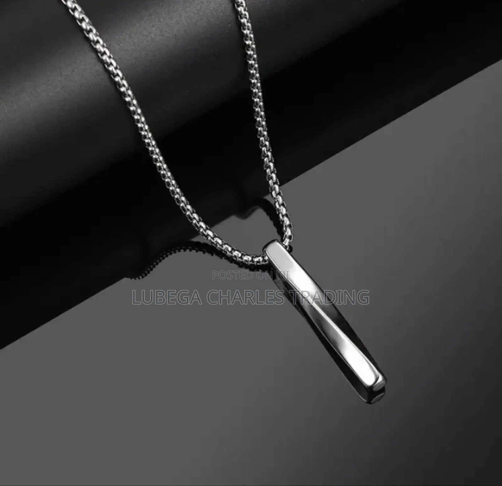 Classic Twisted Bar Pendant