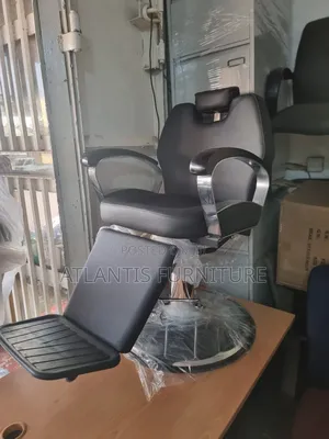 Black Wooden Arms Barbar Chairs