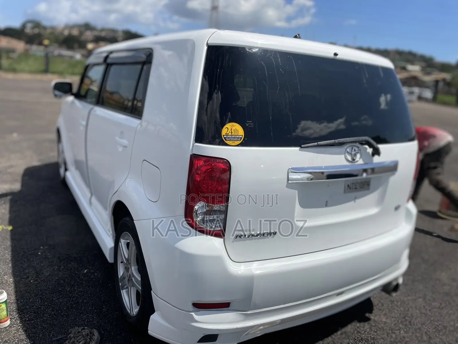 Toyota Corolla Rumion 2010 White