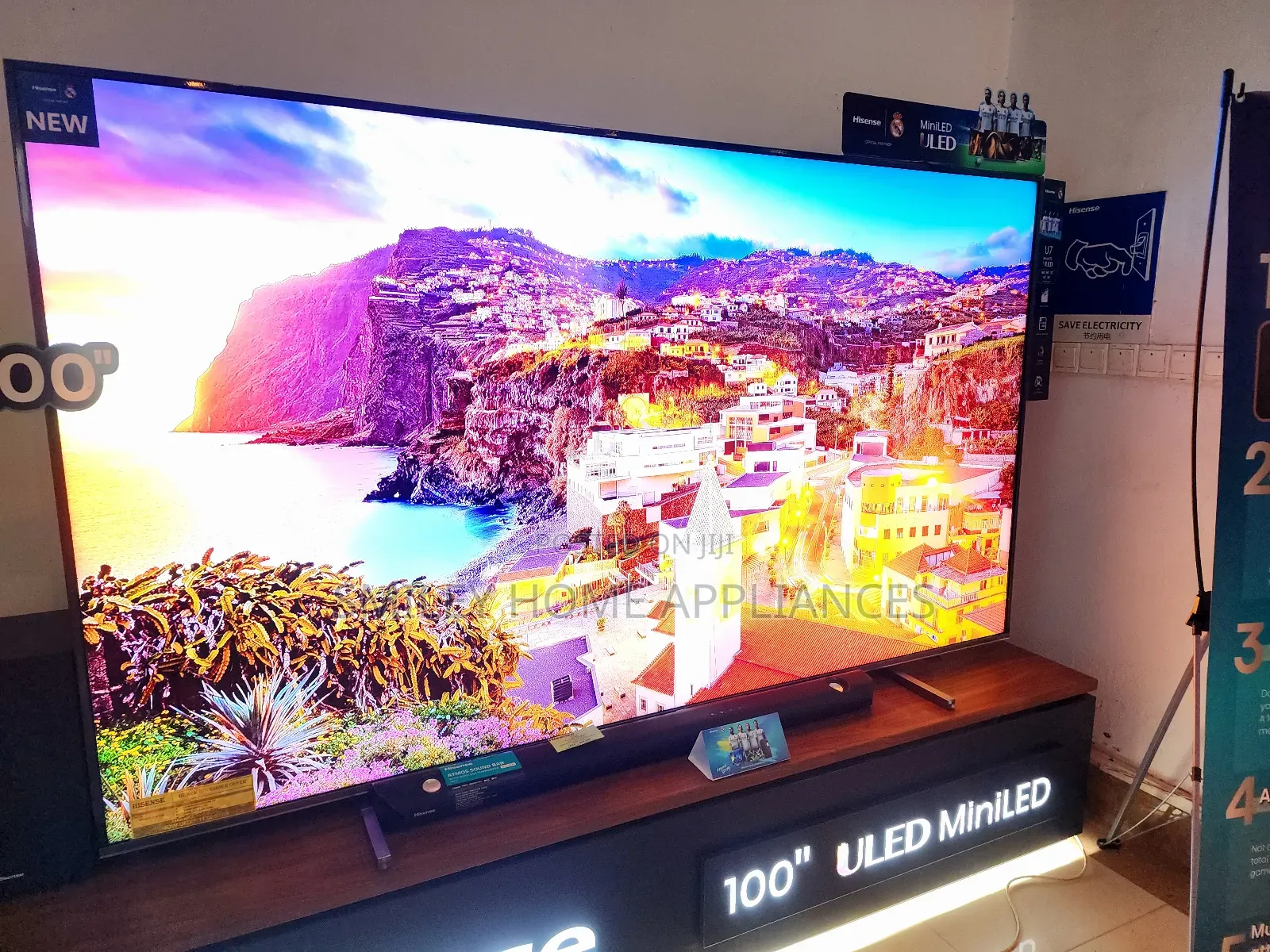 Hisense 100inches ULED MINILED