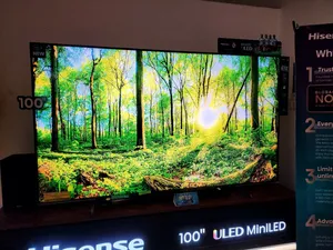 100inches Hisense ULED Quatom Dot Smart Tv
