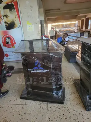 Elite Glass Podium