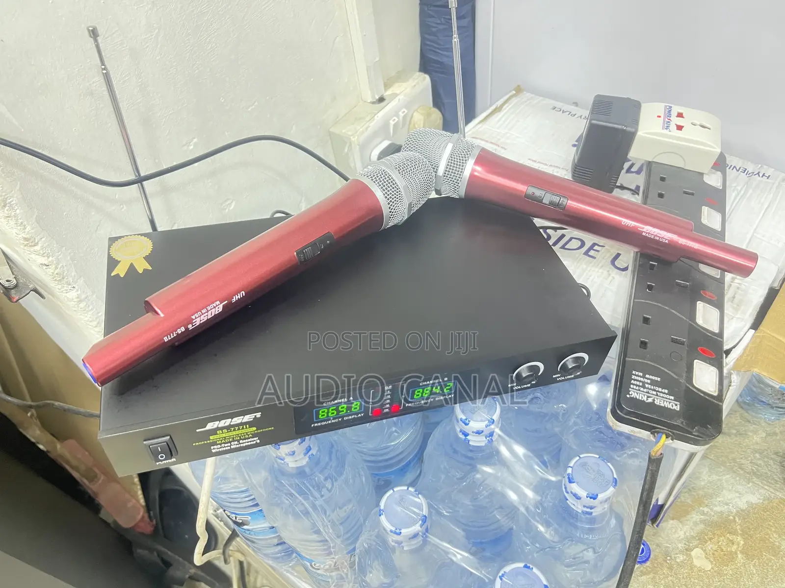 Bose USA UHF Wireless Microphone