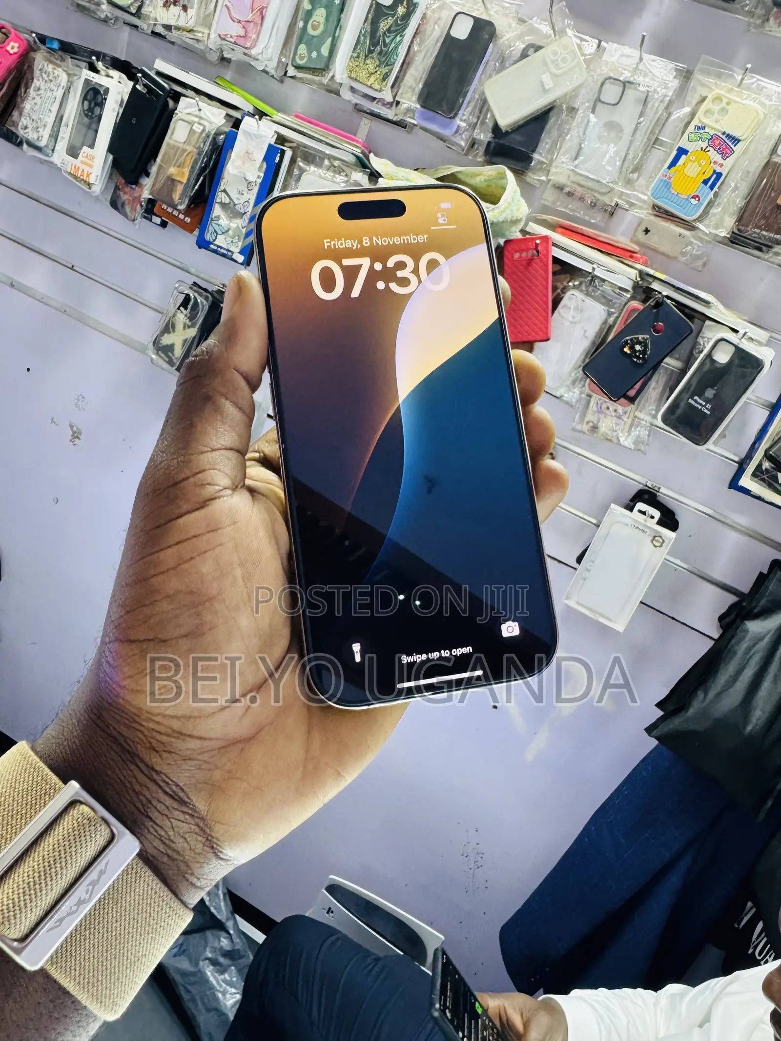 Apple iPhone 16 Pro 256 GB Gold