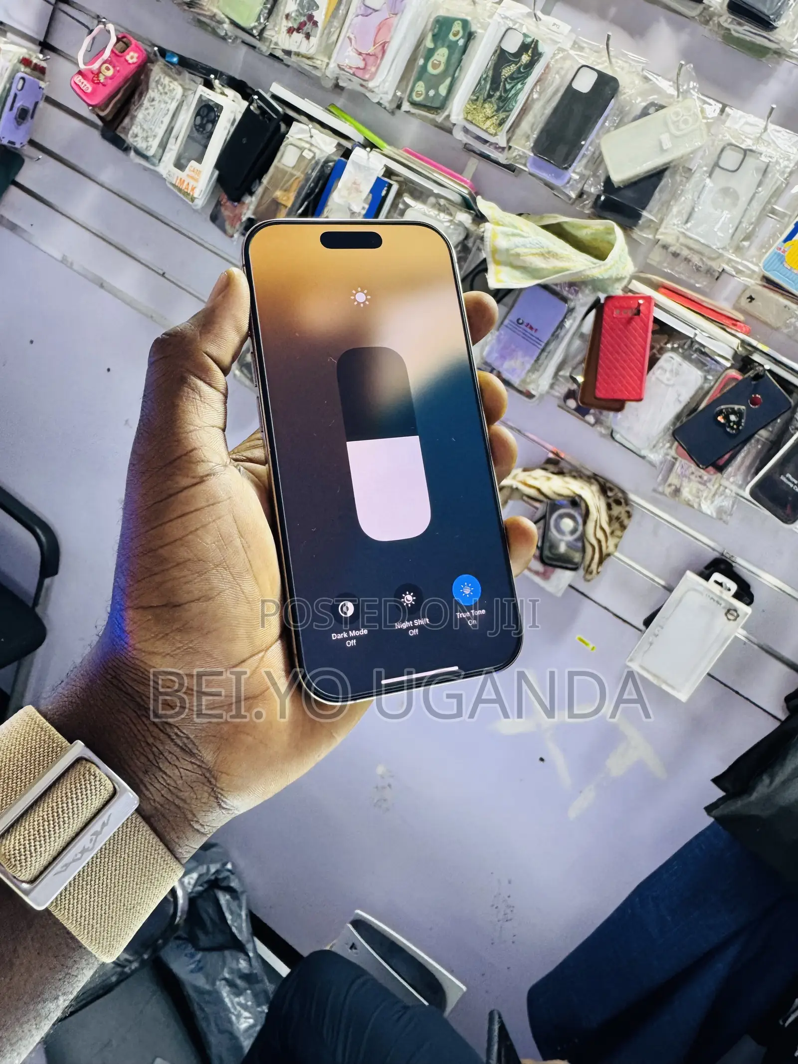 Apple iPhone 16 Pro 256 GB Gold