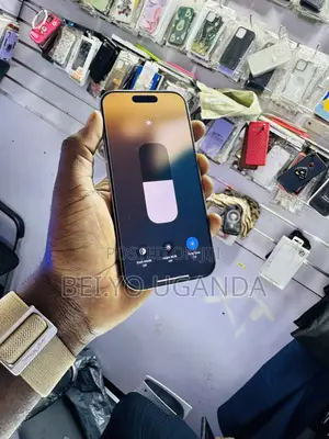 Apple iPhone 16 Pro 256 GB Gold