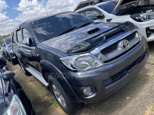 Toyota Hilux 2.7 VVT-i 4X4 SRX 2011 Gray