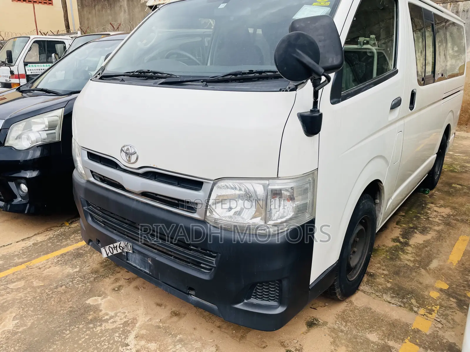 Toyota HiAce 2012 White