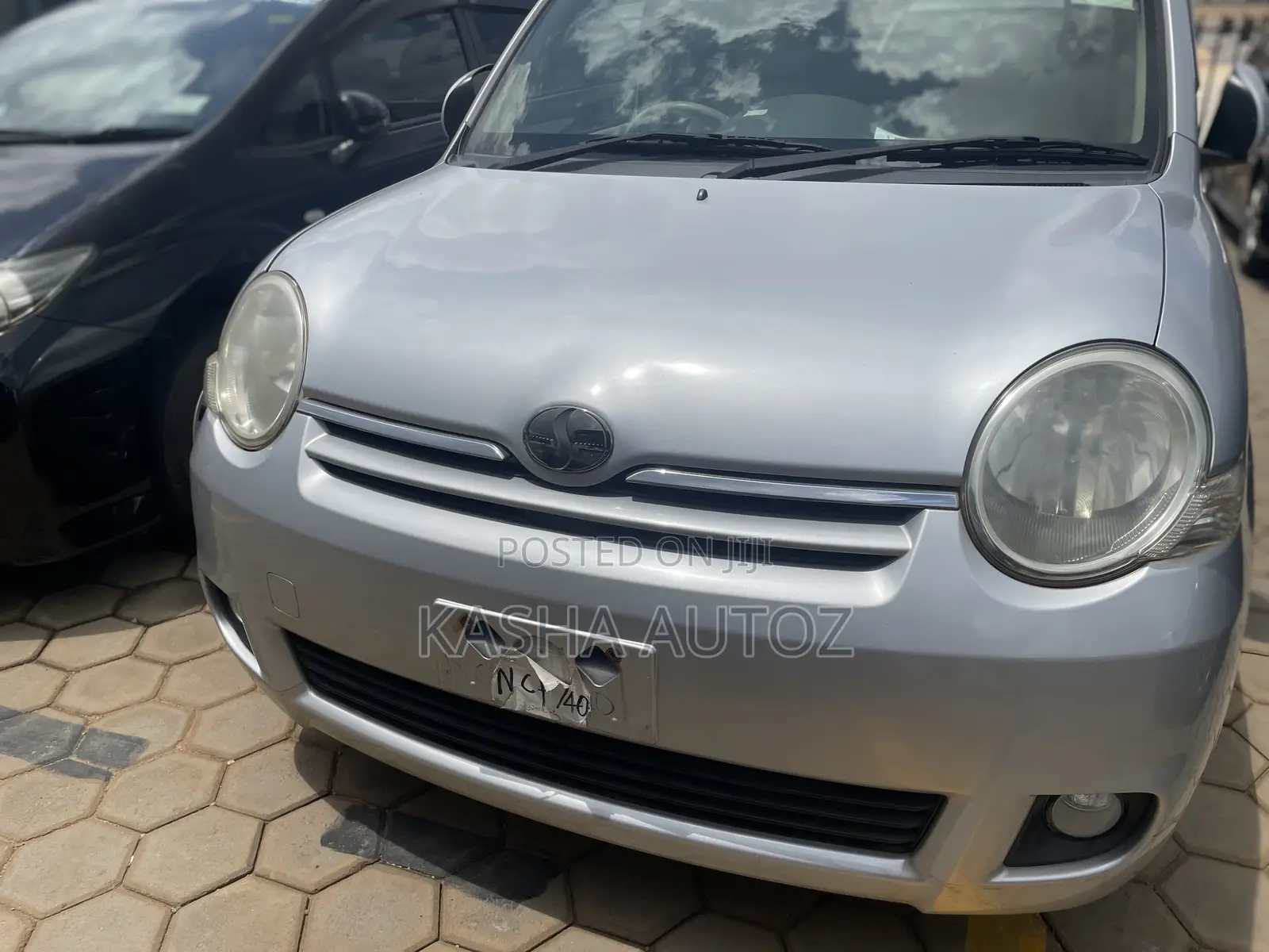 Toyota Sienta 2009 Silver