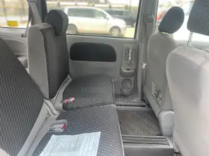 Toyota Sienta 2009 Silver