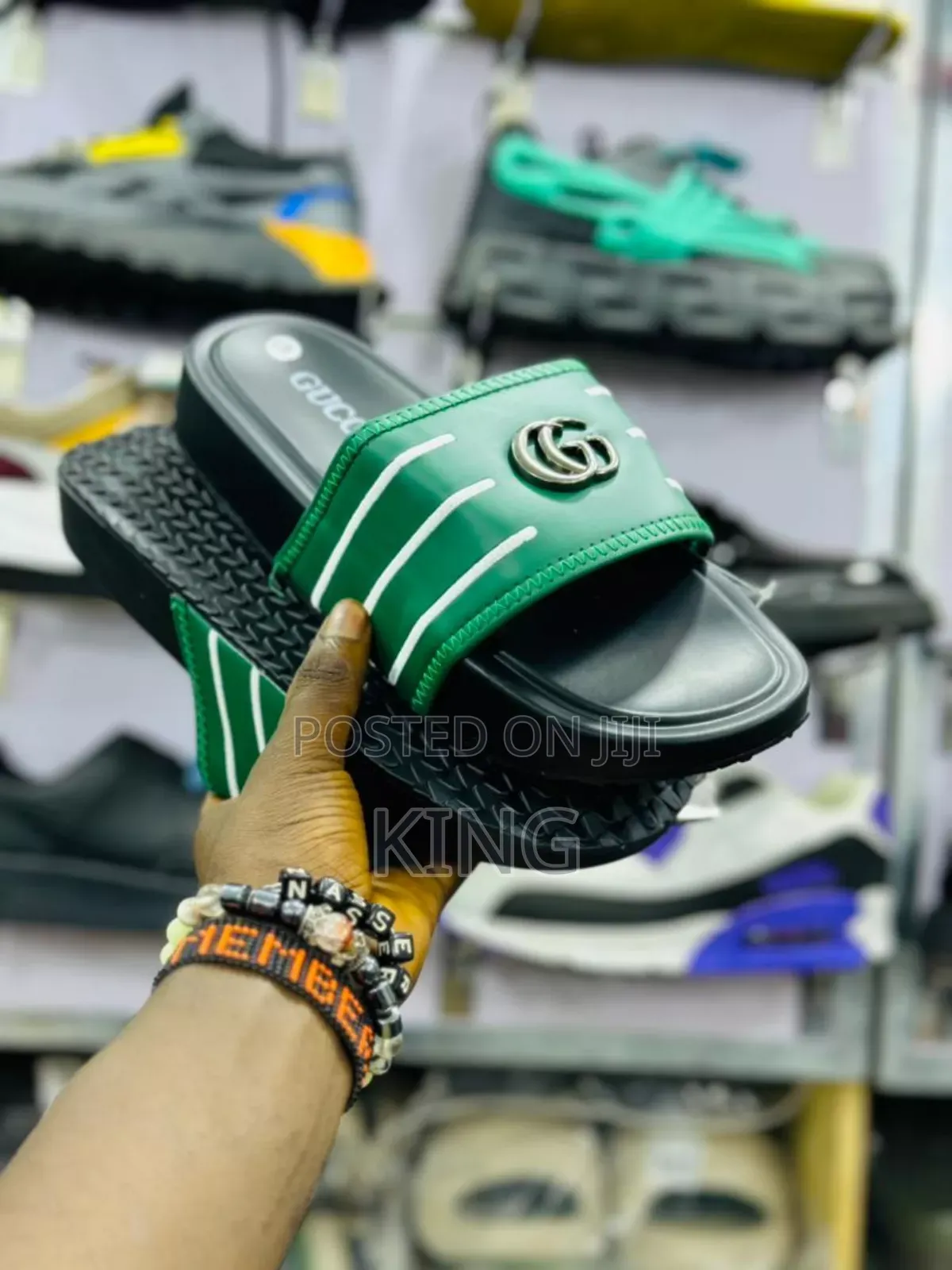 Valid Gucci Slide Sandals