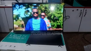 Hisense 32 Digital Flat Screen Flameless.