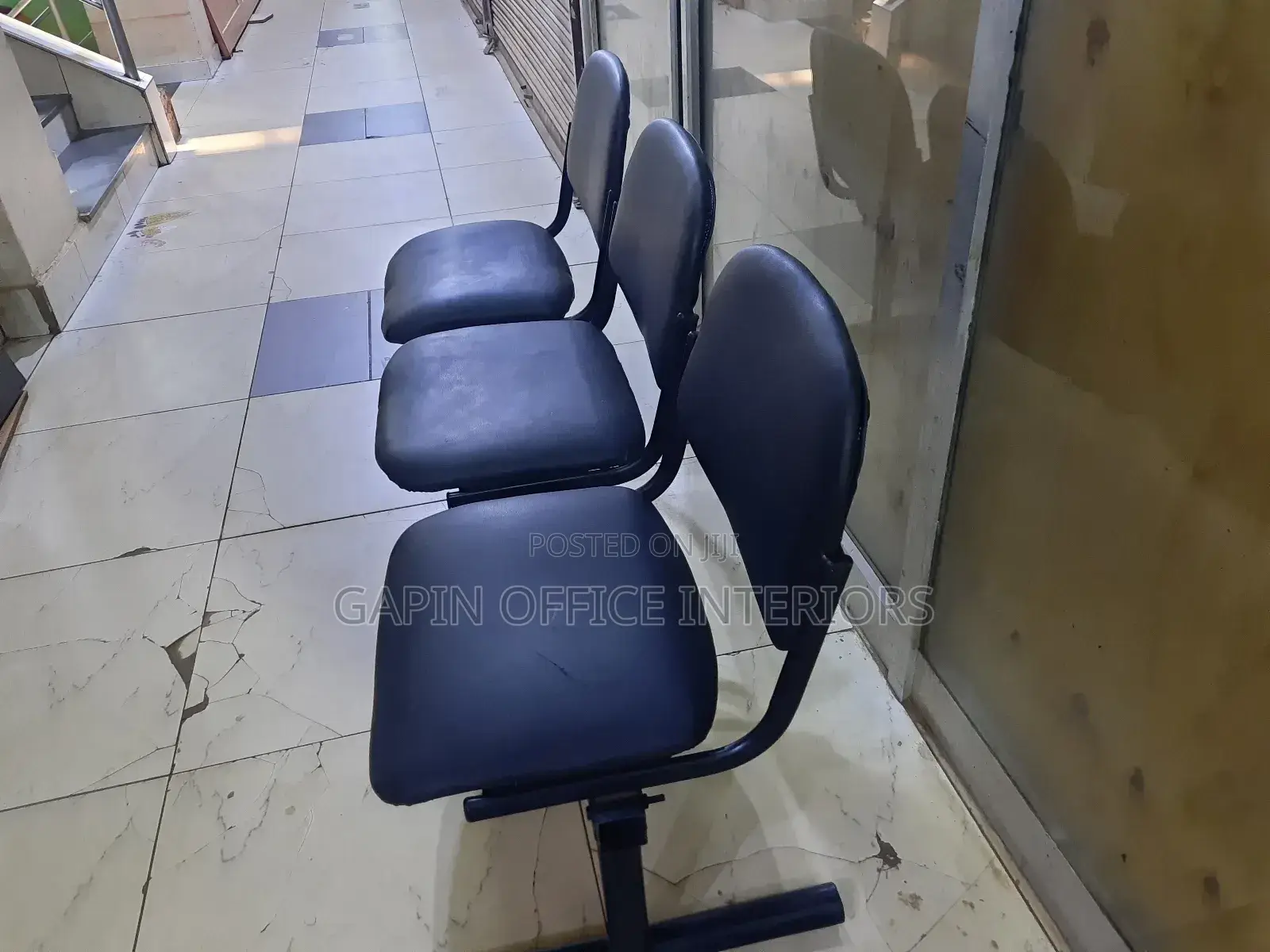 Refurnished 3 Seater Waiting Chair
