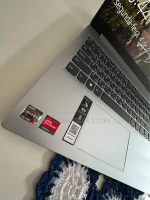 Laptop Lenovo IdeaPad 1 6GB Intel Pentium SSD 256GB