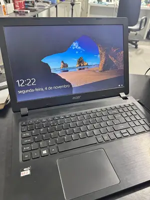 Laptop Acer Aspire 1830TZ 4GB AMD SSD 128GB