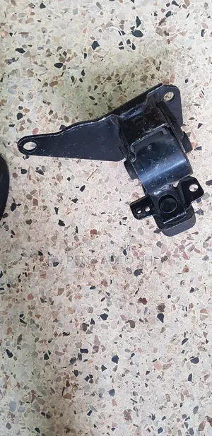 Toyota Wish Engine Mounting