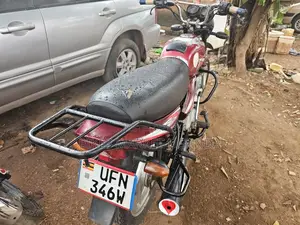 Bajaj Boxer 125 2022 Red