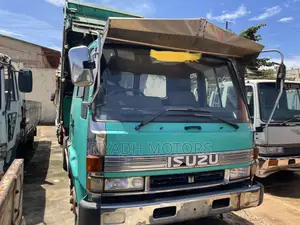 Isuzu Dumper 6HE1