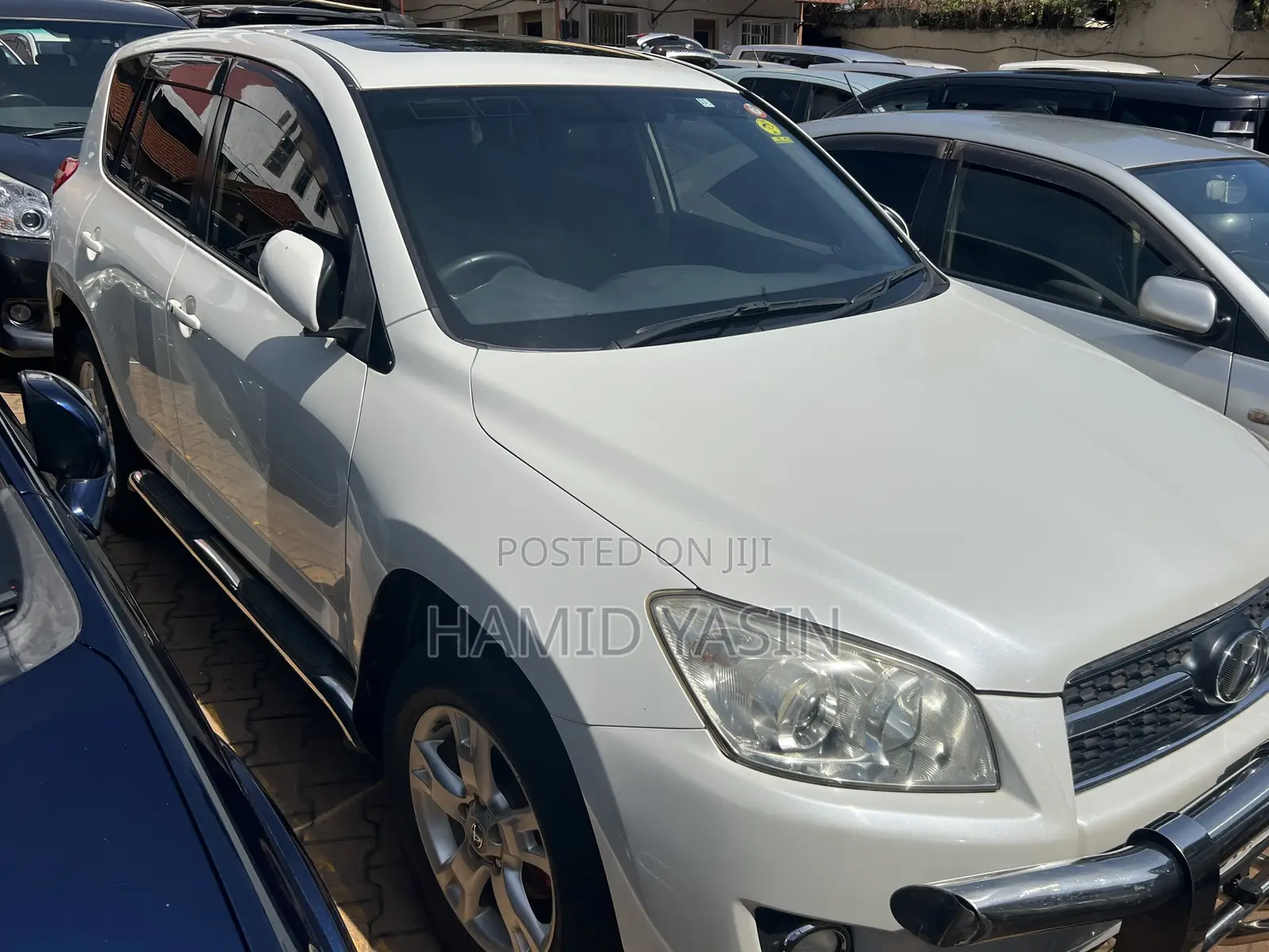 Toyota RAV4 2010 White