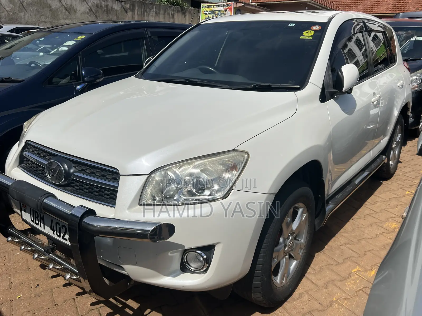 Toyota RAV4 2010 White