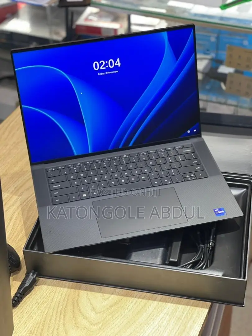 New Laptop Dell 32GB Intel Core I9 SSD 1T