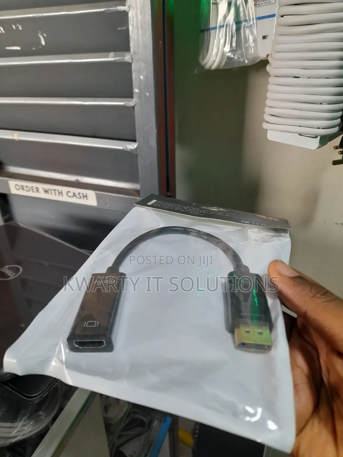 Display Port to HDMI