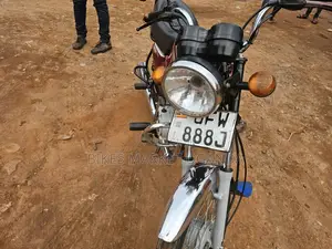 Bajaj Boxer 2022 Red
