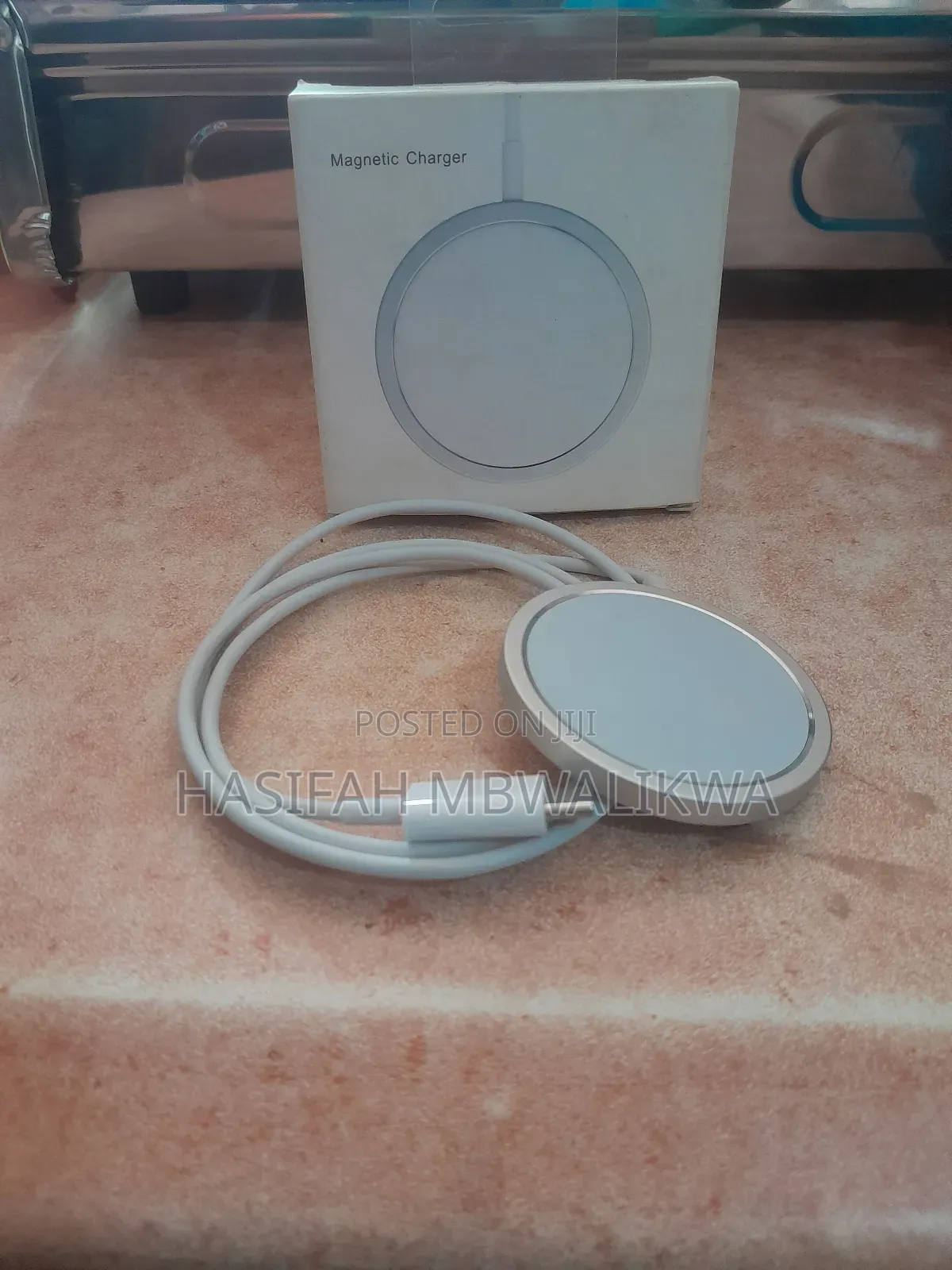 Magnetic Charger / Wireless Charger for iPhone Android