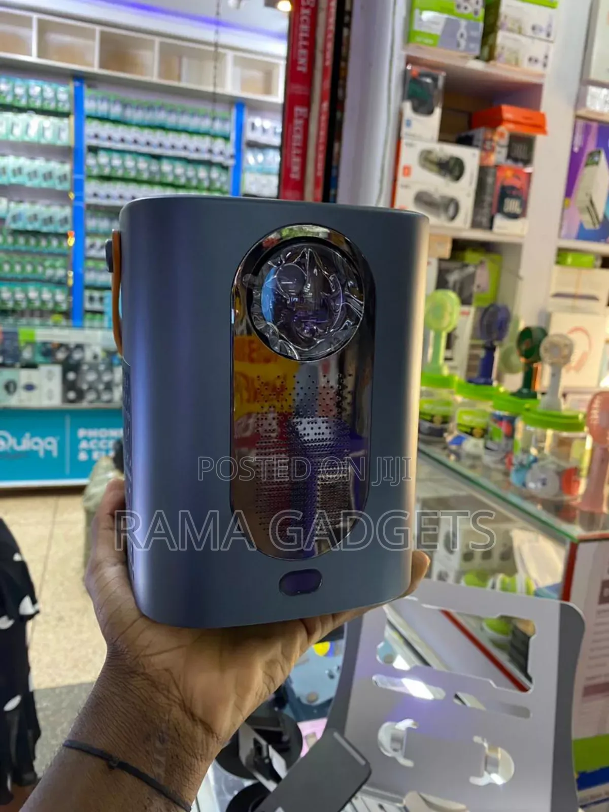 Model HY6 Smart Projector 200 Lumens