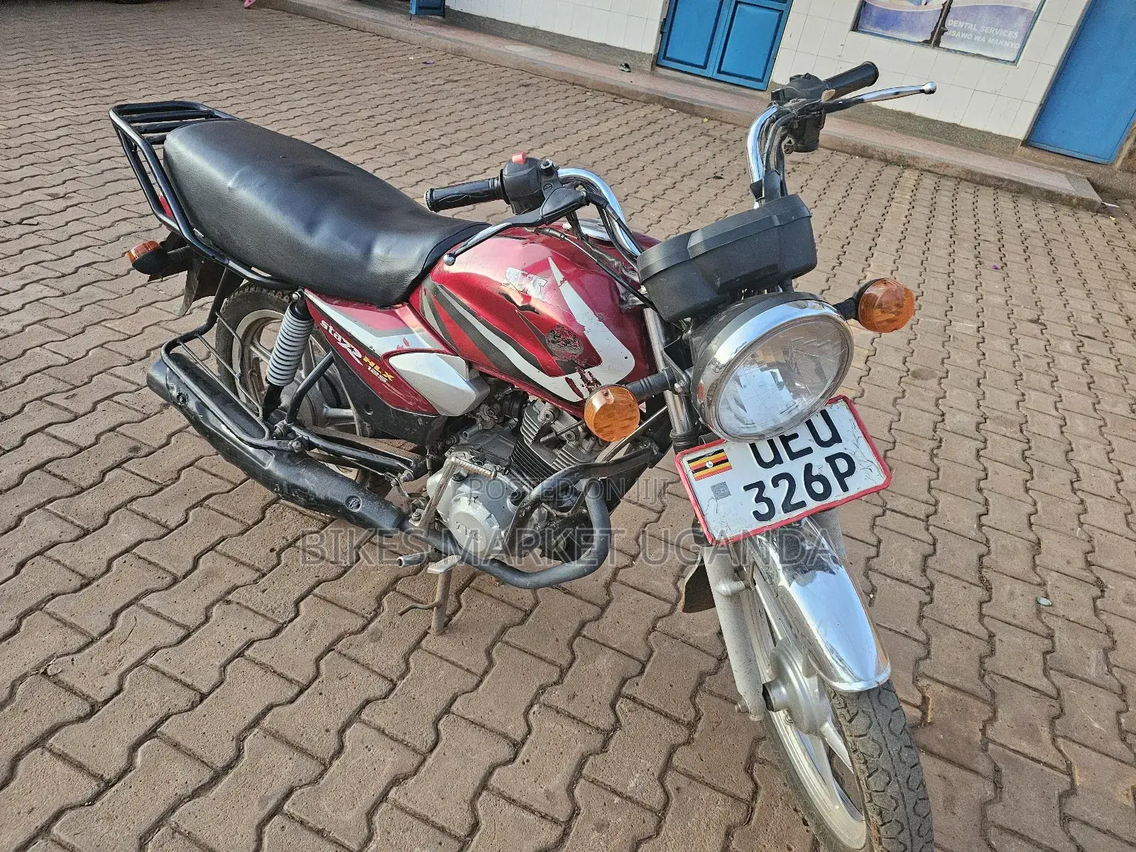 TVS HLX 125 2018 Red
