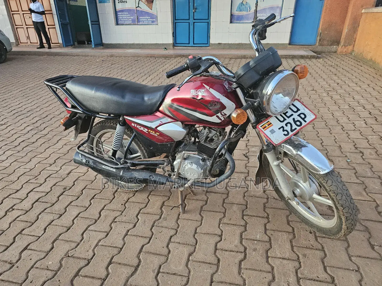 TVS HLX 125 2018 Red
