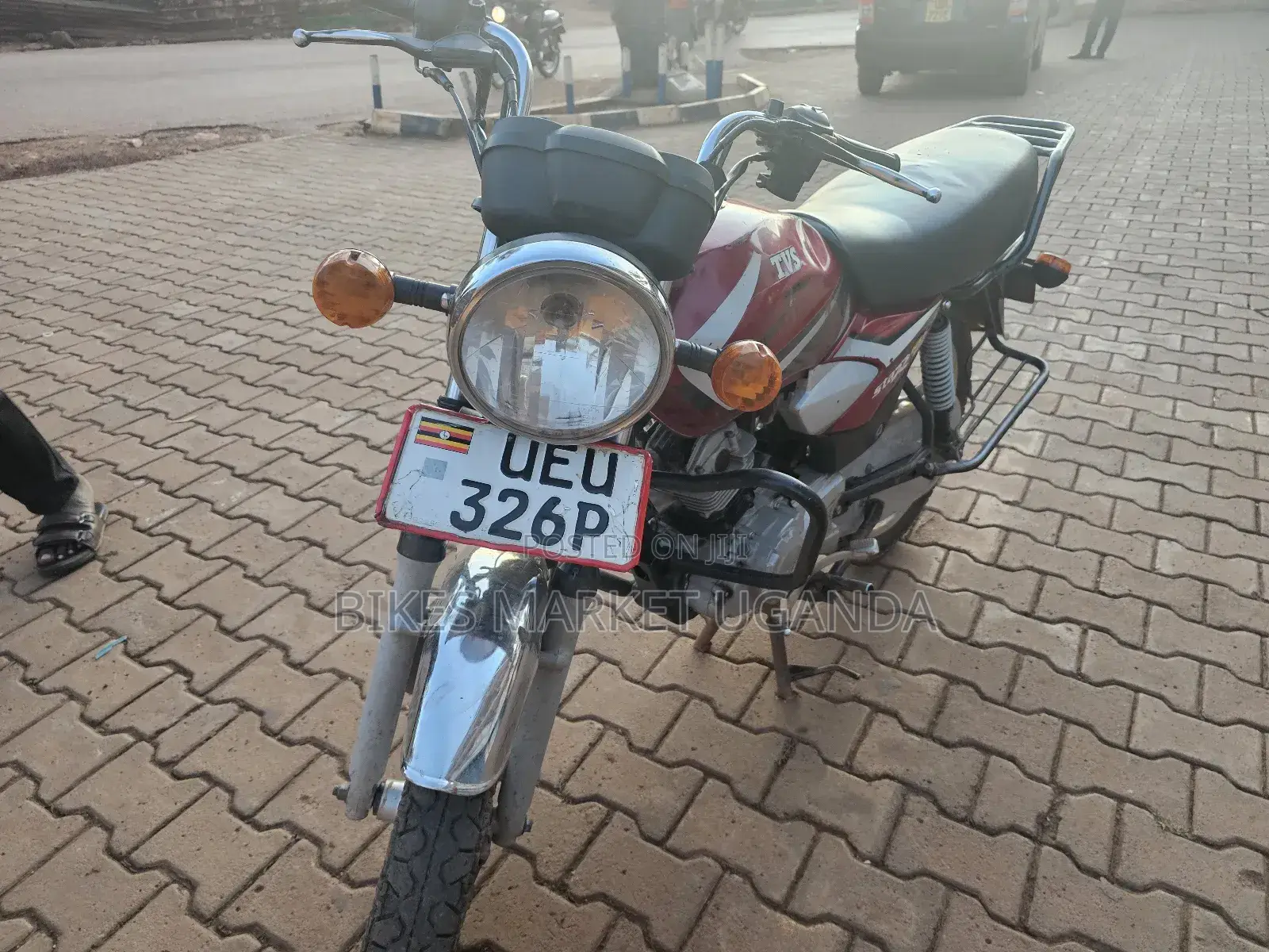 TVS HLX 125 2018 Red