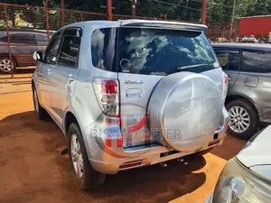 Toyota Rush 1.5 AWD 2009 Silver