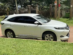 Toyota Harrier 2.0 2016 White