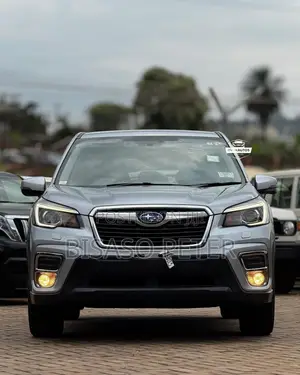 Subaru Forester Premium AWD 2019 Silver
